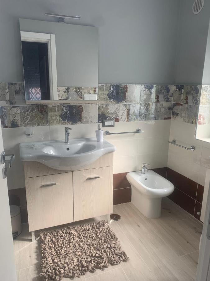 Bed and Breakfast Le Stanze Di Dalia Crotone Zewnętrze zdjęcie