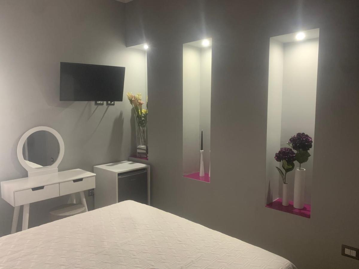 Bed and Breakfast Le Stanze Di Dalia Crotone Zewnętrze zdjęcie